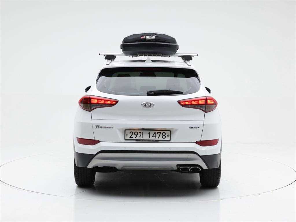 2017 Hyundai Tucson Diesel Blanco - Miniatura 5