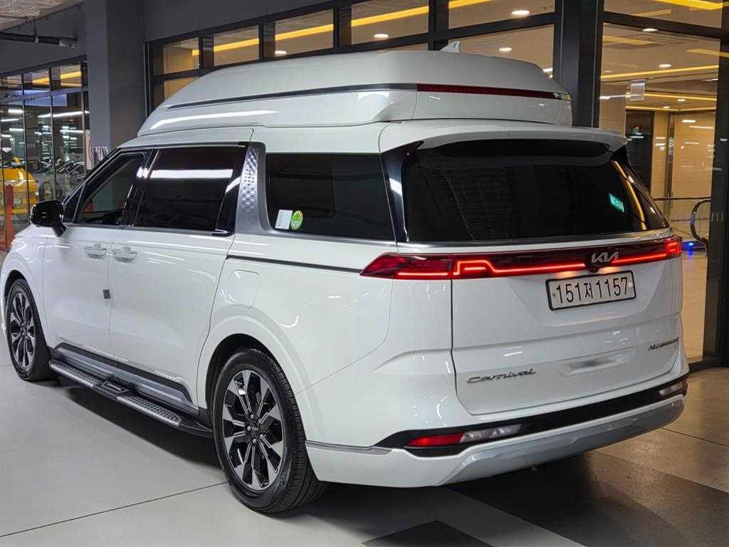 2021 Kia Carnival 4th Blanco - Miniatura 2