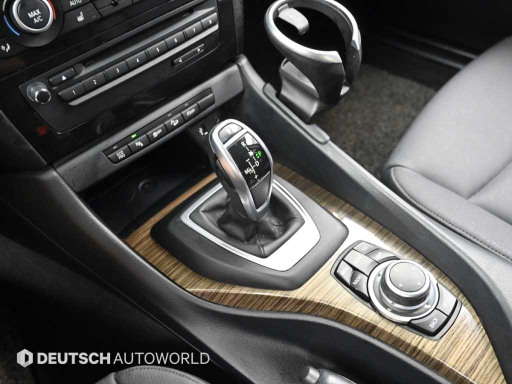 2014 BMW X1 (E84) Gris - Miniatura 9