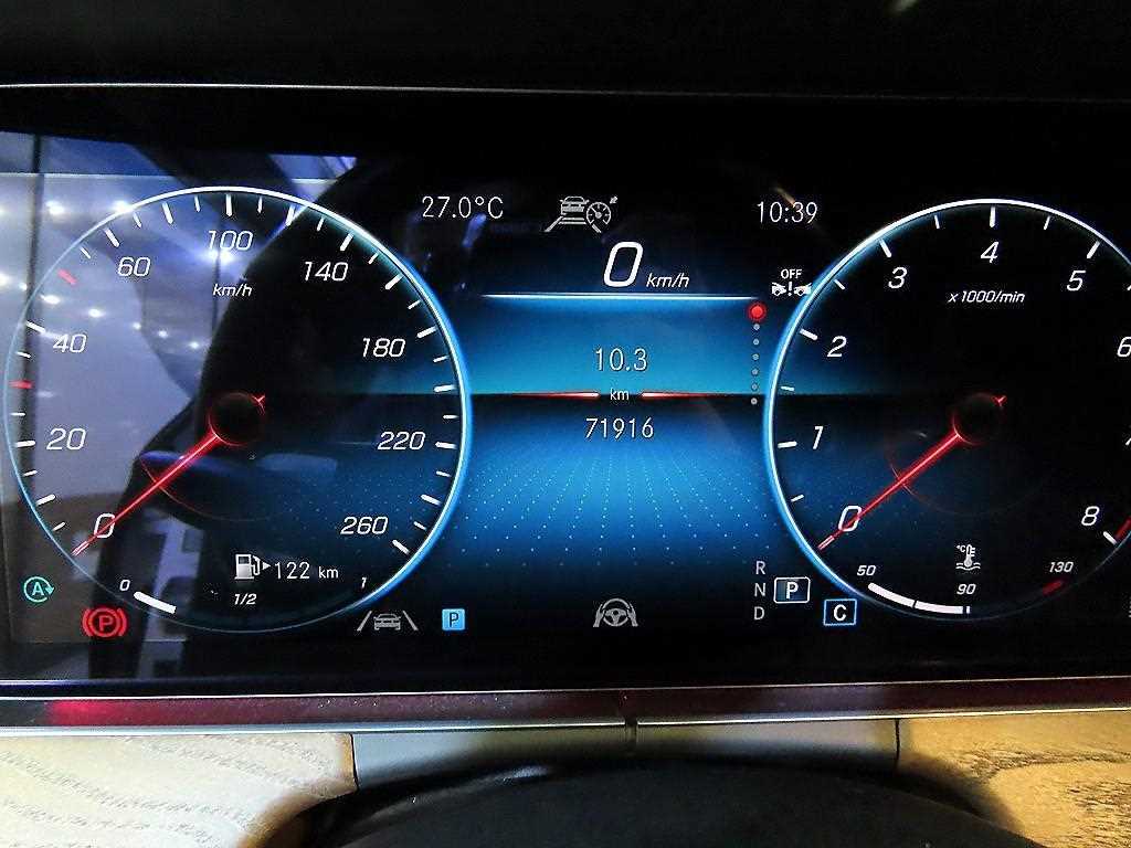 2022 Mercedes-Benz Clase E Mercedes Benz E Class Ref 422250 - Miniatura 9
