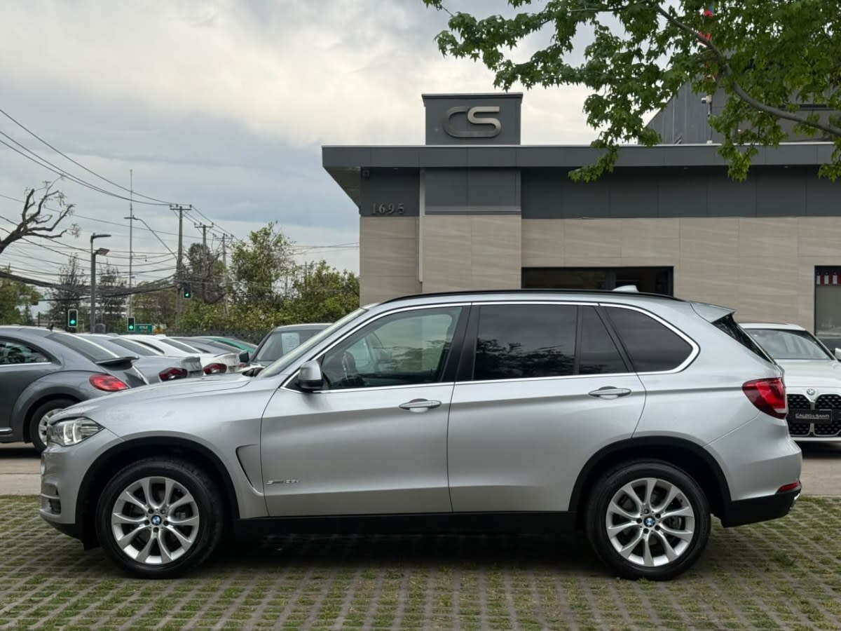 2019 BMW X5 SDRIVE Plata - Miniatura 2