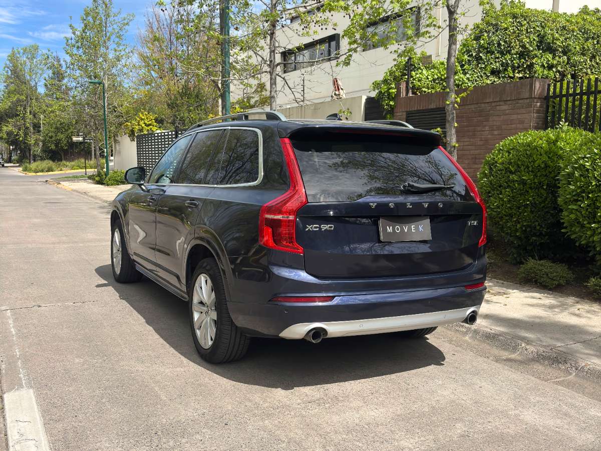 2017 Volvo XC90 T5 Azul - Miniatura 6