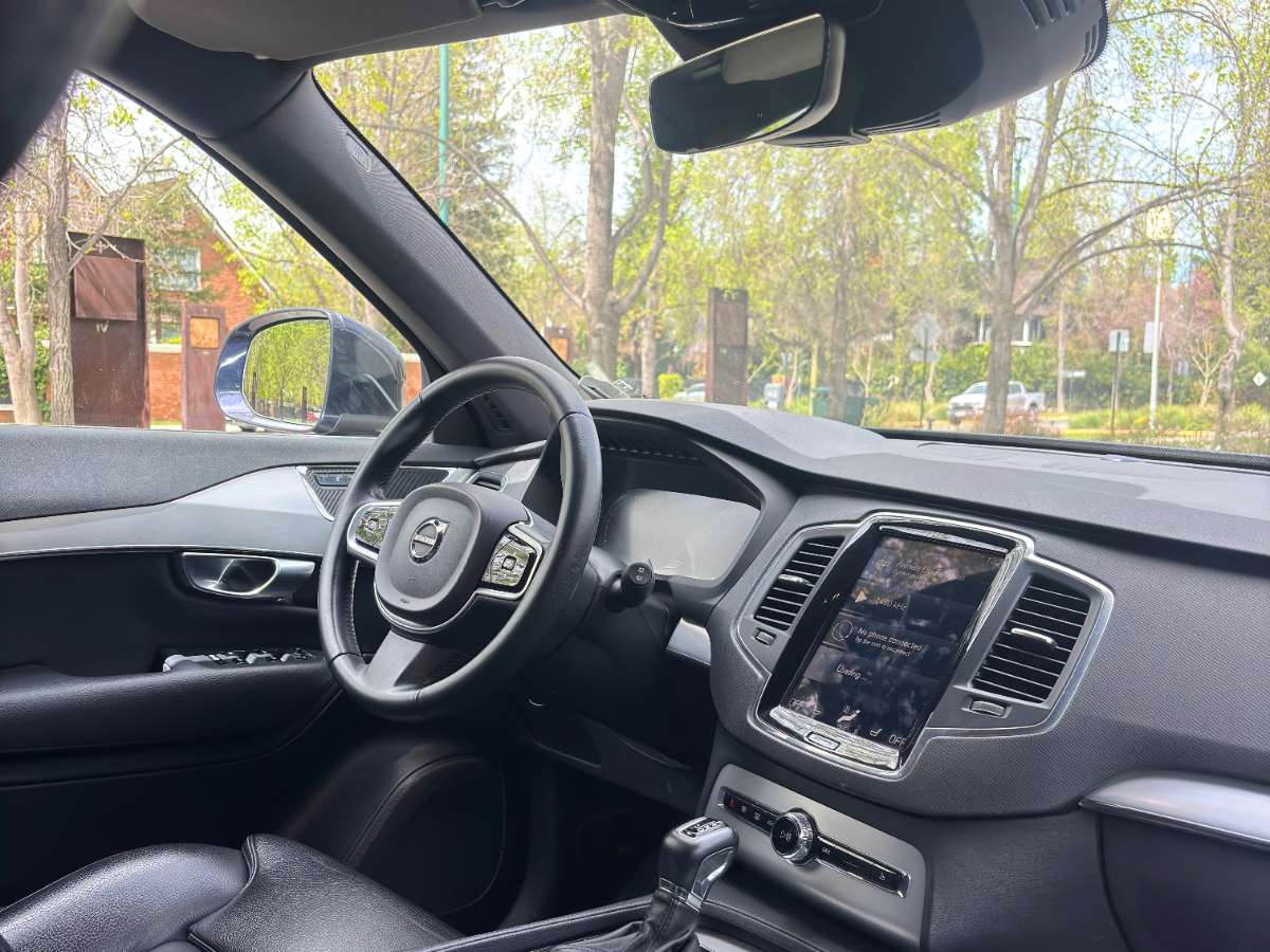 2017 Volvo XC90 T5 Azul - Miniatura 8