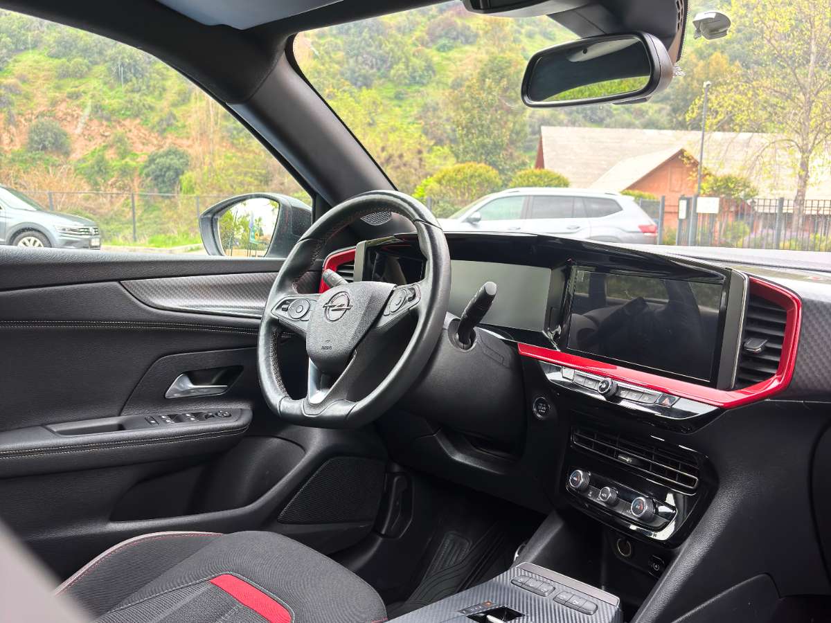2023 Opel MOKKA GS Blanco - Miniatura 10