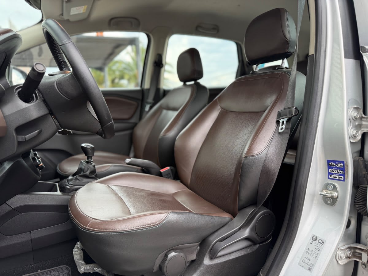 2022 Chevrolet SPIN PREMIER Plata - Miniatura 5