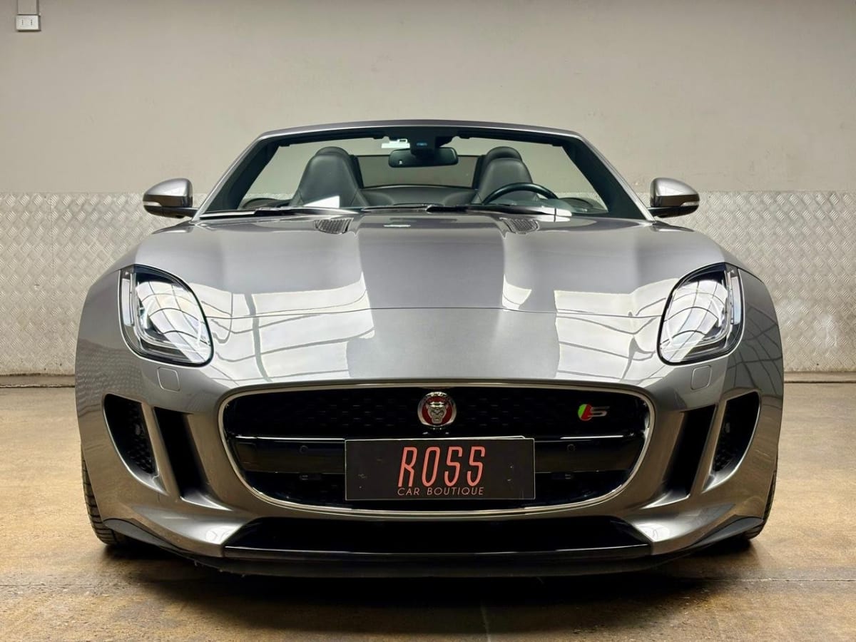 2016 Jaguar F- Type 3.0 Gris - Miniatura 2