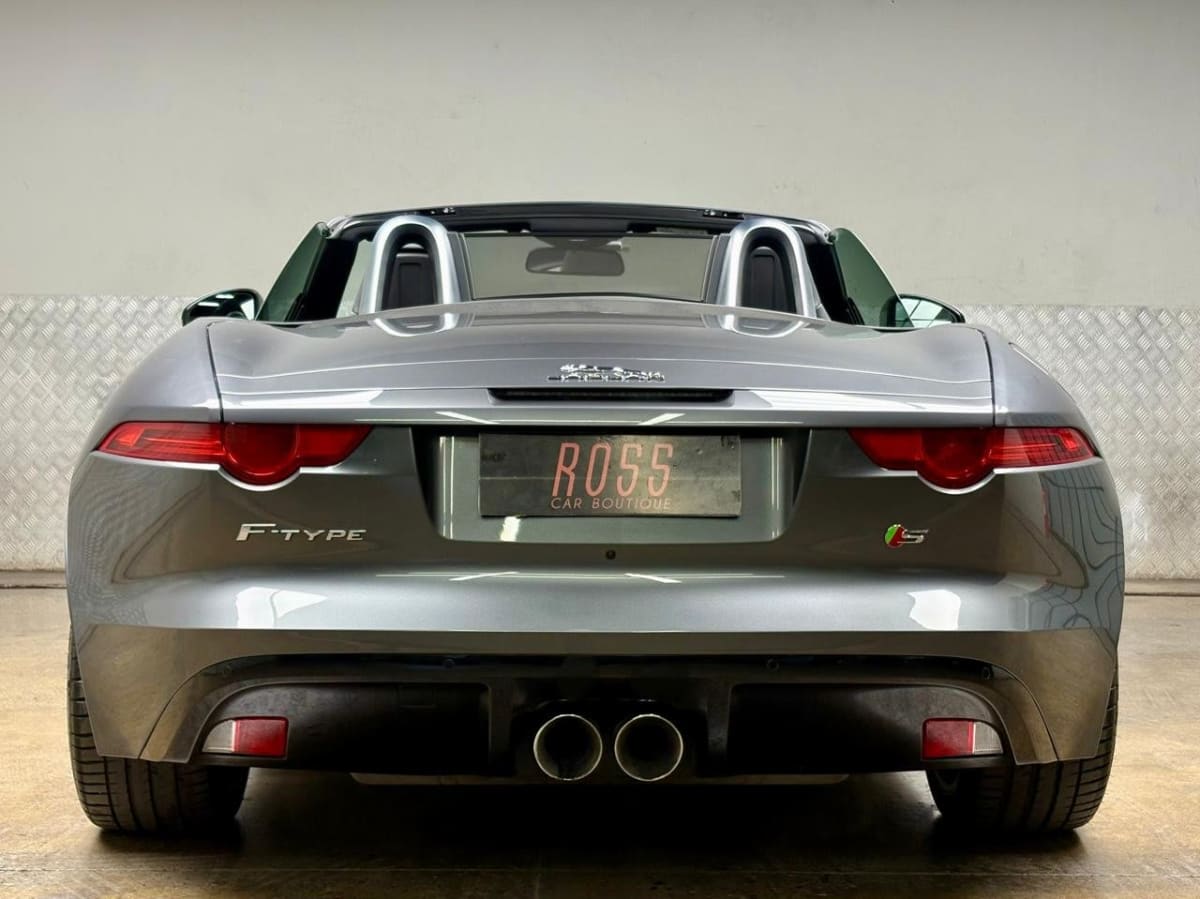 2016 Jaguar F- Type 3.0 Gris - Miniatura 9