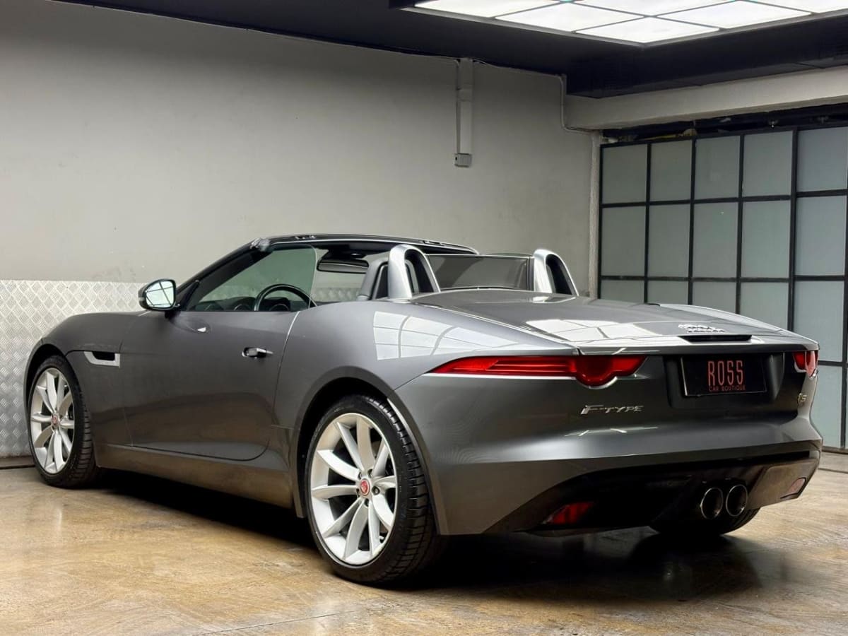 2016 Jaguar F- Type 3.0 Gris - Miniatura 10