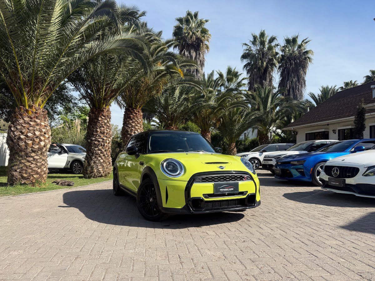 2023 MINI Cooper S Amarillo - Miniatura 2