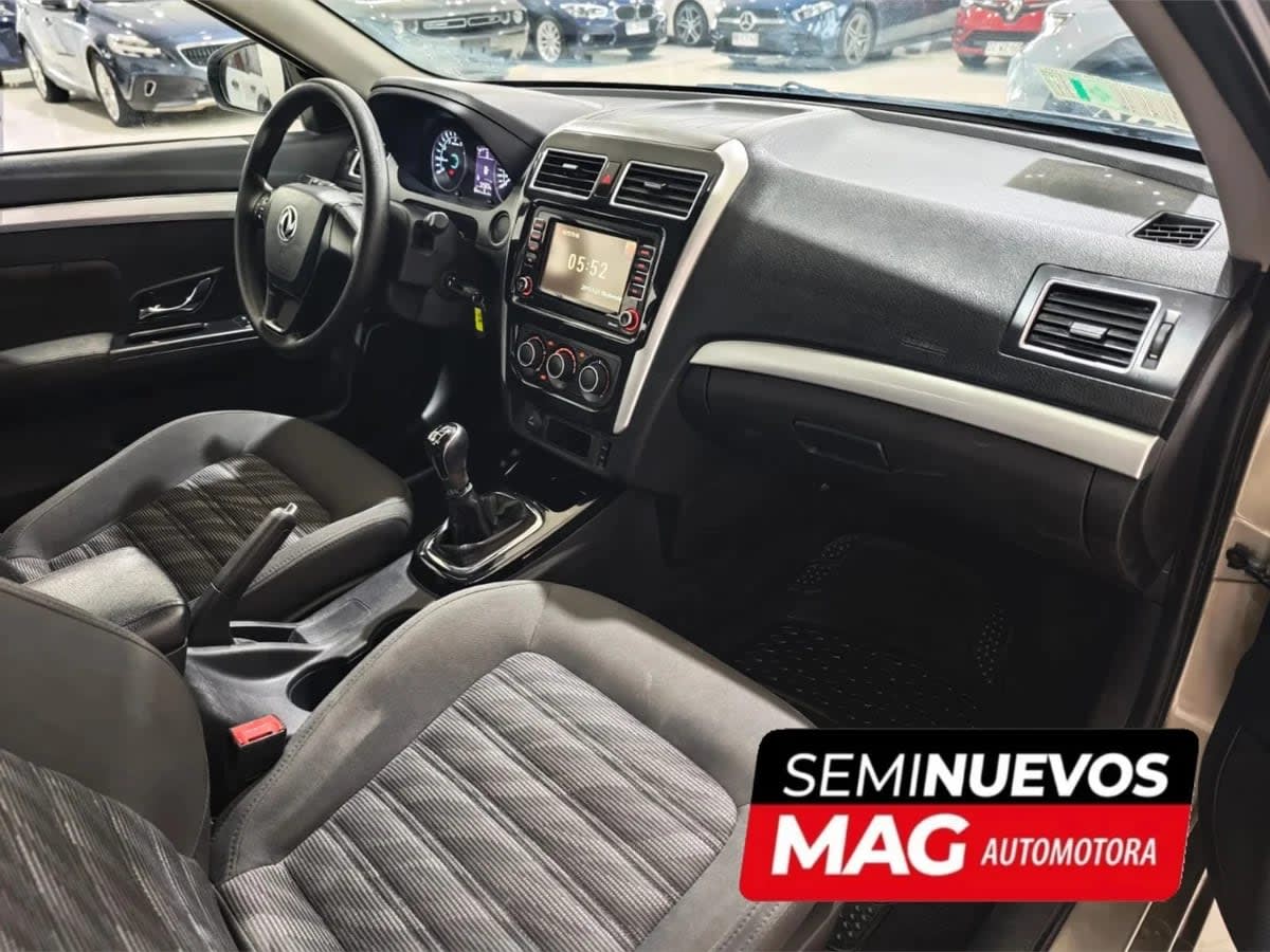 2019 Dfm JOYEAR S50 LUXURY 1.5 Gris - Miniatura 7