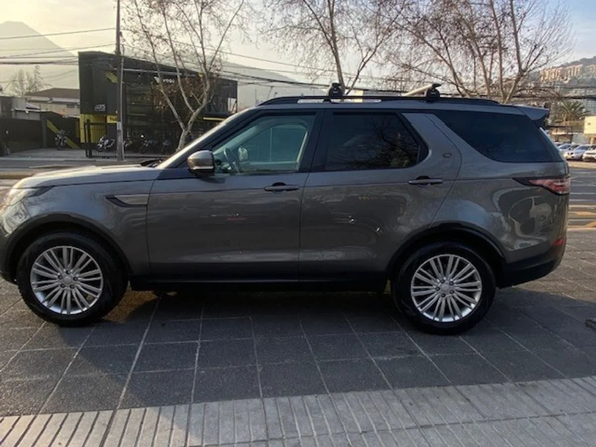 2018 Land Rover Discovery New - Miniatura 6