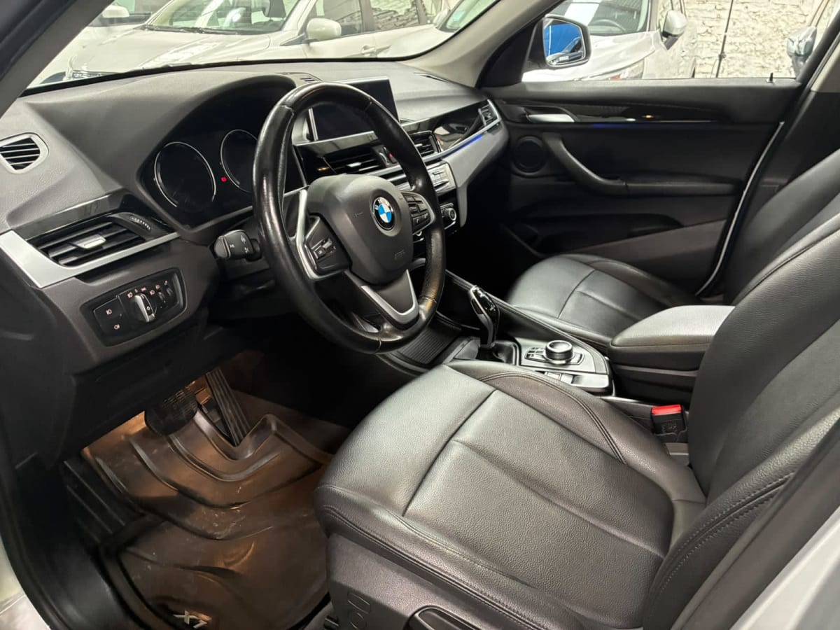 2021 BMW X1 Sdrive 1.5 Plata - Miniatura 7