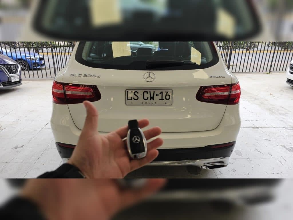 2020 Mercedes-Benz 220 GLC - Miniatura 9