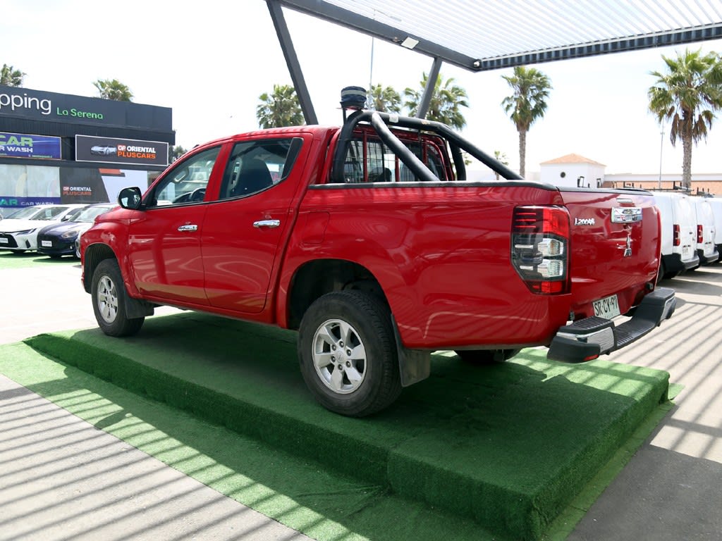2023 MITSUBISHI L200 KATANA - Miniatura 8