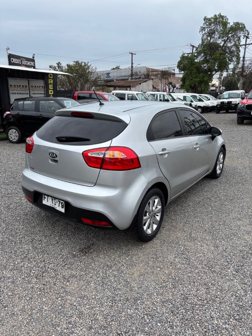 2013 Kia RIO EX Plata - Miniatura 3