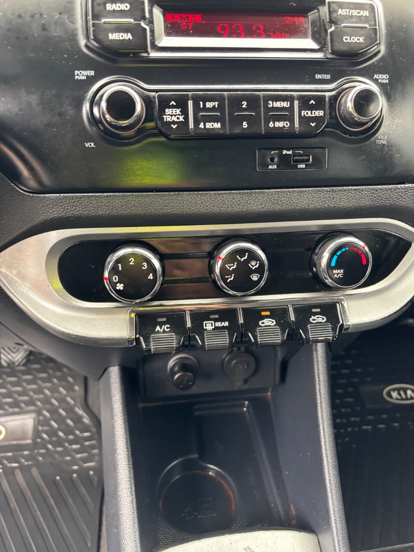 2013 Kia RIO EX Plata - Miniatura 10