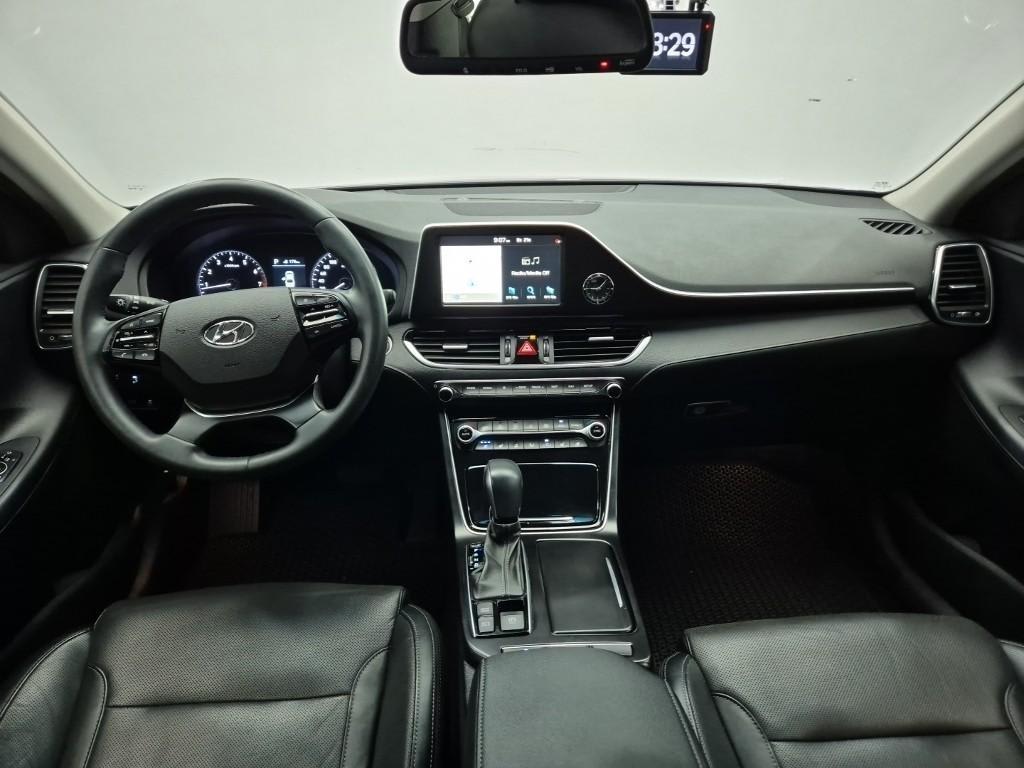 2018 Hyundai Grandeur IG Gris - Miniatura 7