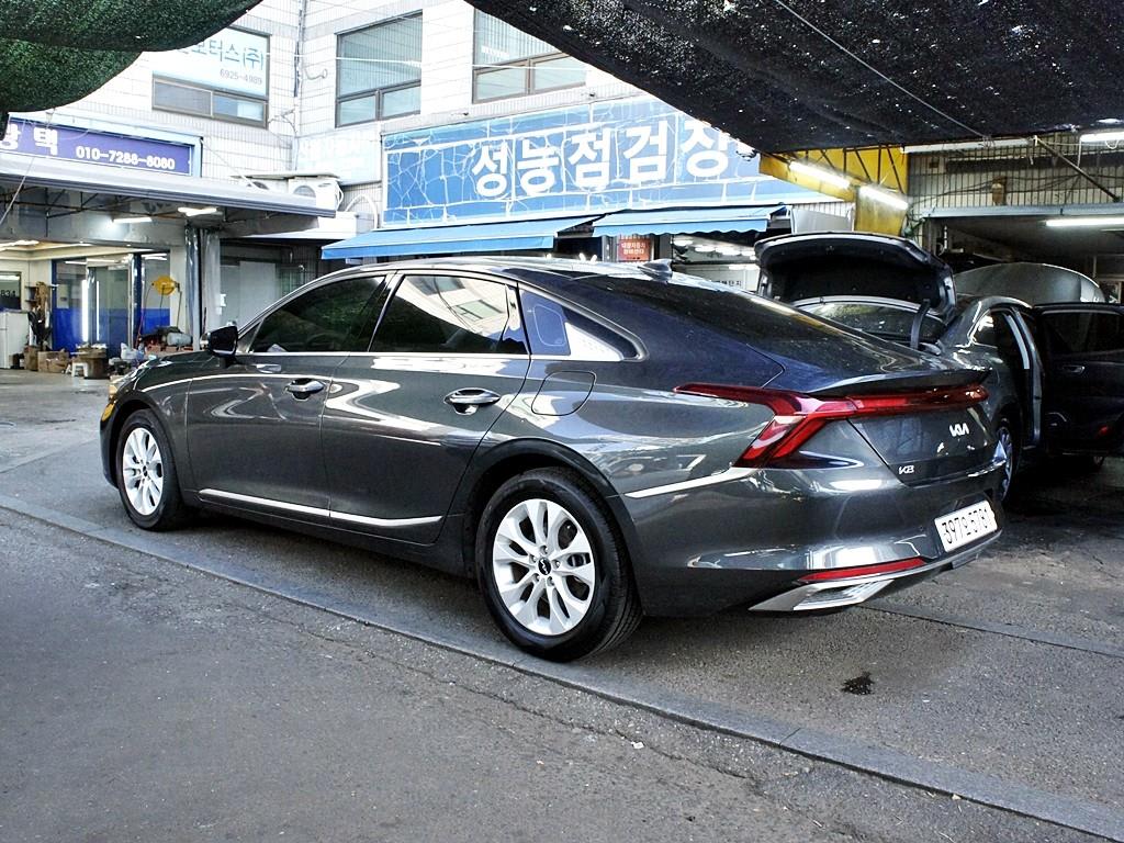2022 Kia K8 2.5 Gris - Miniatura 2