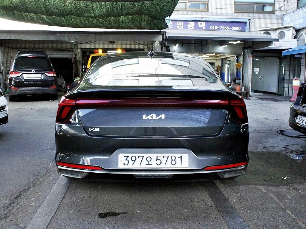 2022 Kia K8 2.5 Gris - Miniatura 4