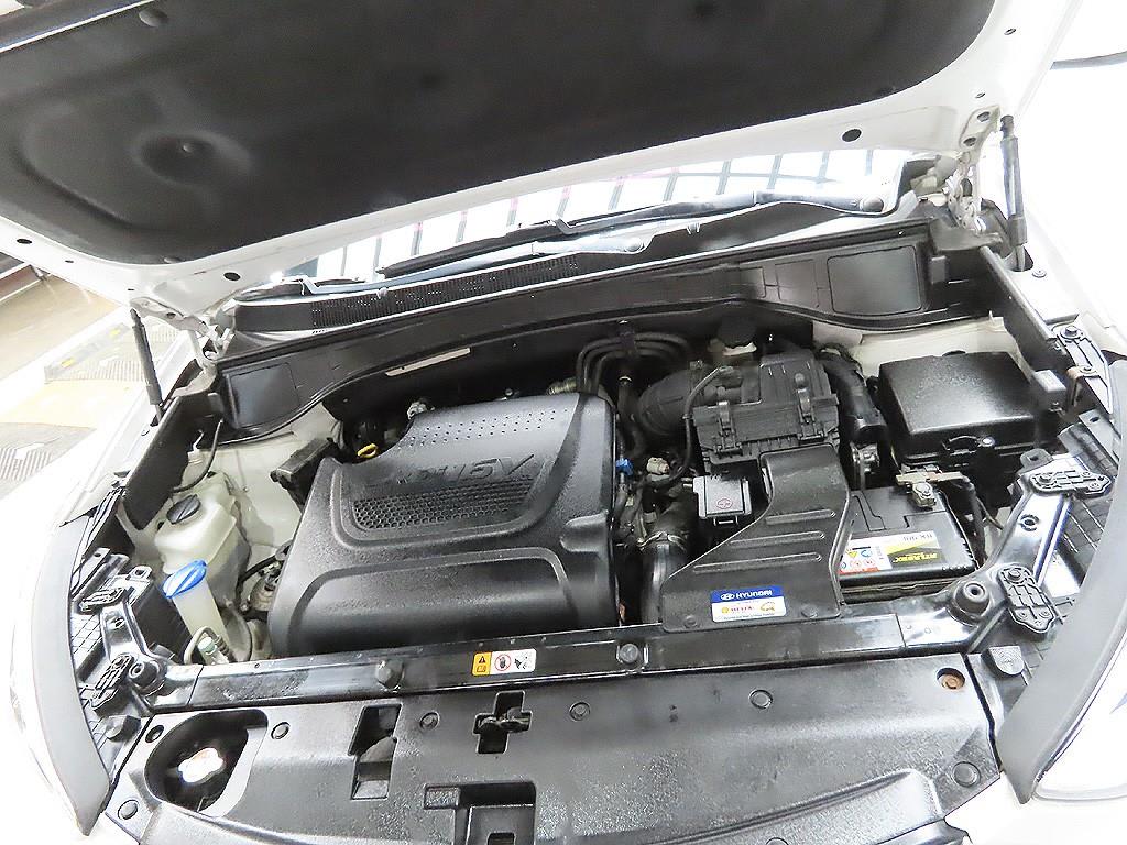 2014 Hyundai Santa Fe DM Blanco - Miniatura 7