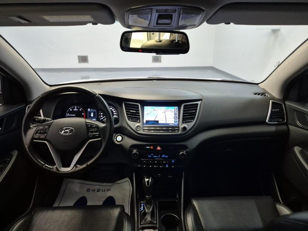 2017 Hyundai Tucson Diesel Blanco - Miniatura 7