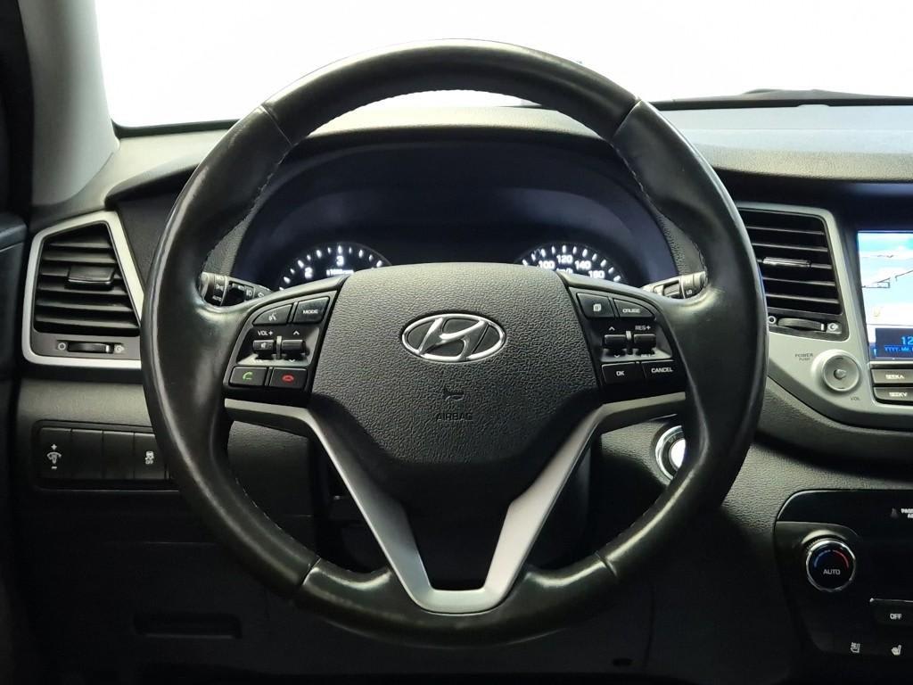 2017 Hyundai Tucson Diesel Blanco - Miniatura 9