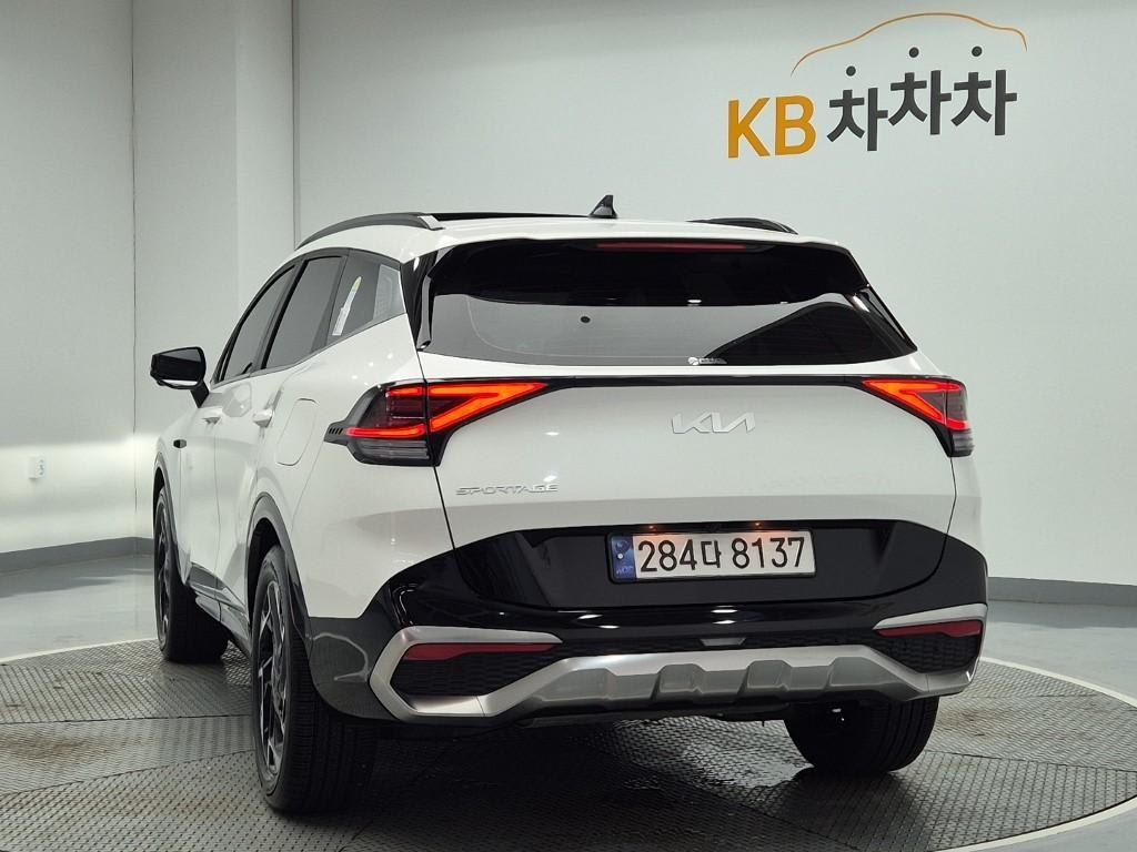 2024 Kia Sportage 1.6 Blanco - Miniatura 4