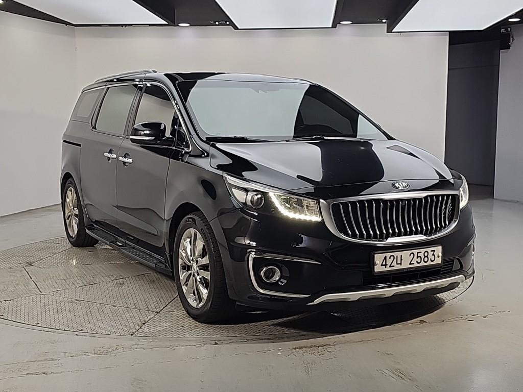 2018 Kia Carnival Diesel Negro - Miniatura 2