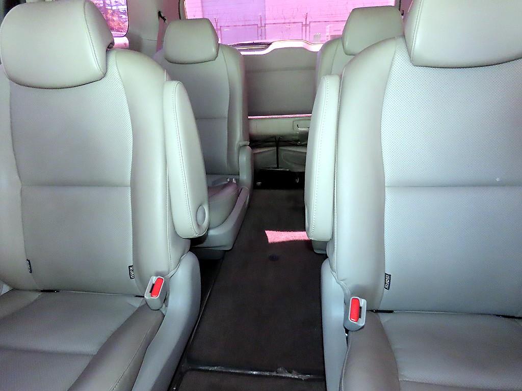 2015 Kia Carnival Diesel Blanco - Miniatura 7