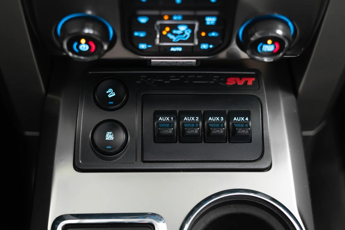 2015 Ford F-150 Raptor SVT Plata - Miniatura 3