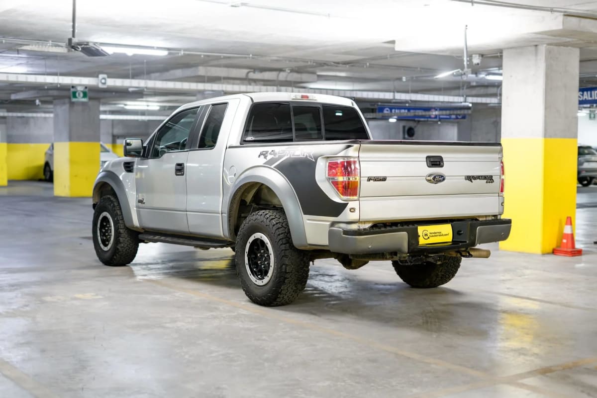2015 Ford F-150 Raptor SVT Plata - Miniatura 9