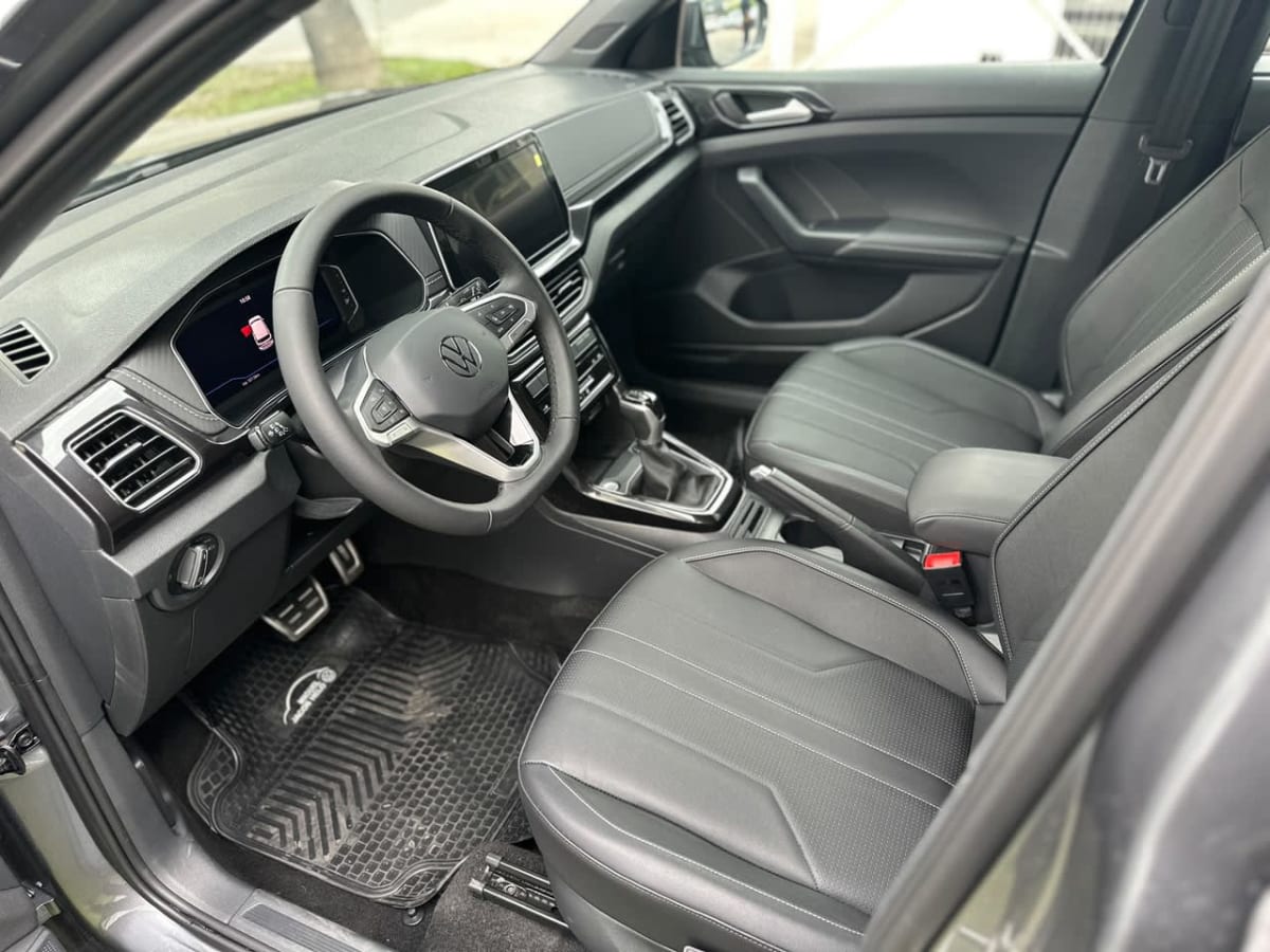 2027 Volkswagen T-Cross Highline Gris - Miniatura 8