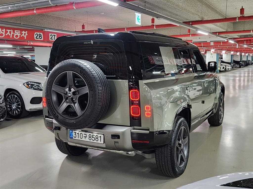 2025 Land Rover Defender Ref 423052 Gasoline Verde - Miniatura 4