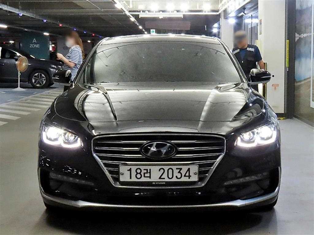 2019 Hyundai Grandeur IG Negro - Miniatura 2