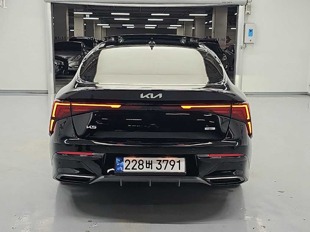 2025 Kia K5 Hybrid Negro - Miniatura 3