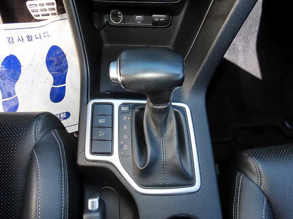 2019 Kia Sportage The Negro - Miniatura 10