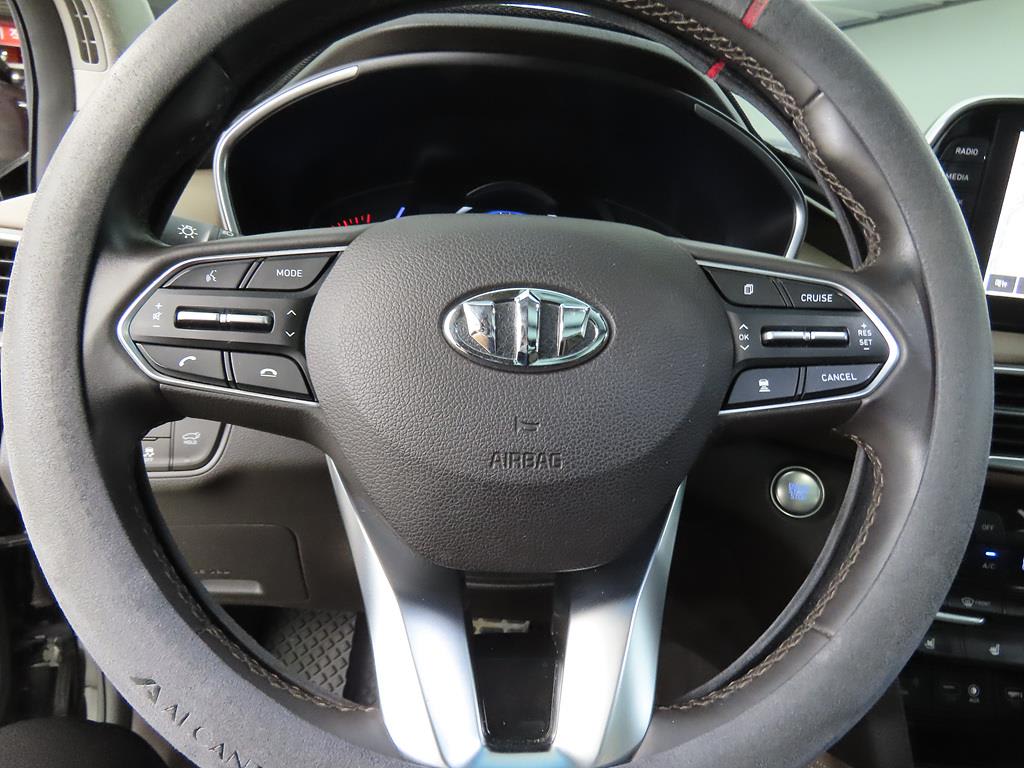 2019 Hyundai Santa Fe TM Negro - Miniatura 10