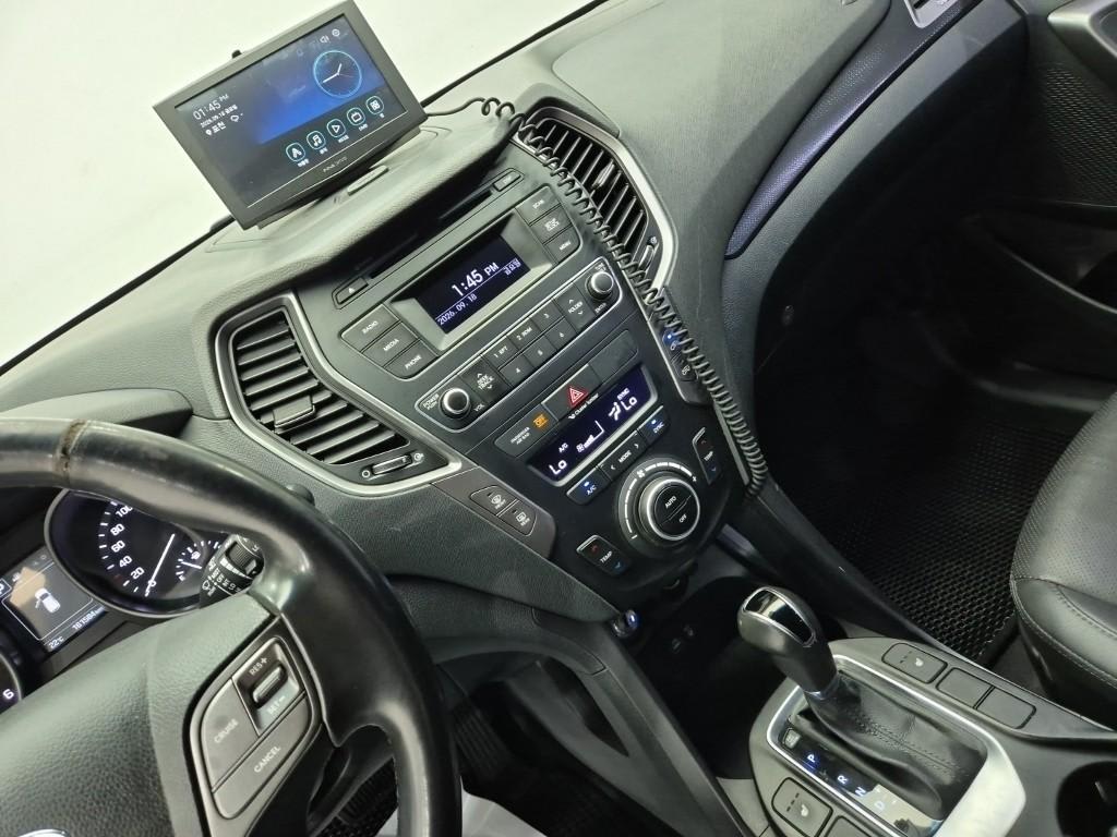 2016 Hyundai Santa Fe The Blanco - Miniatura 10
