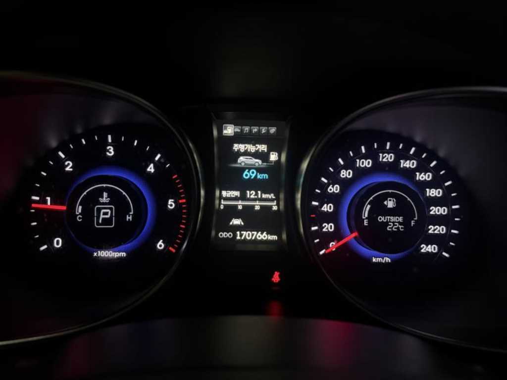2013 Hyundai Santa Fe DM Gris - Miniatura 10