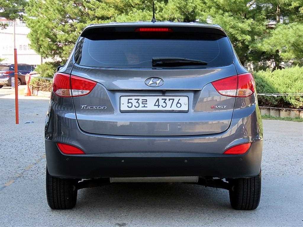 2014 Hyundai Tucson iX Gris - Miniatura 4