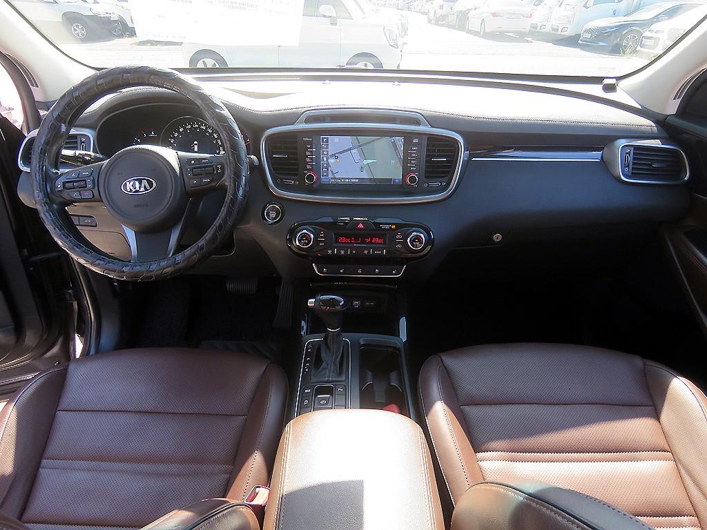 2016 Kia Sorento Diesel Gris - Miniatura 9