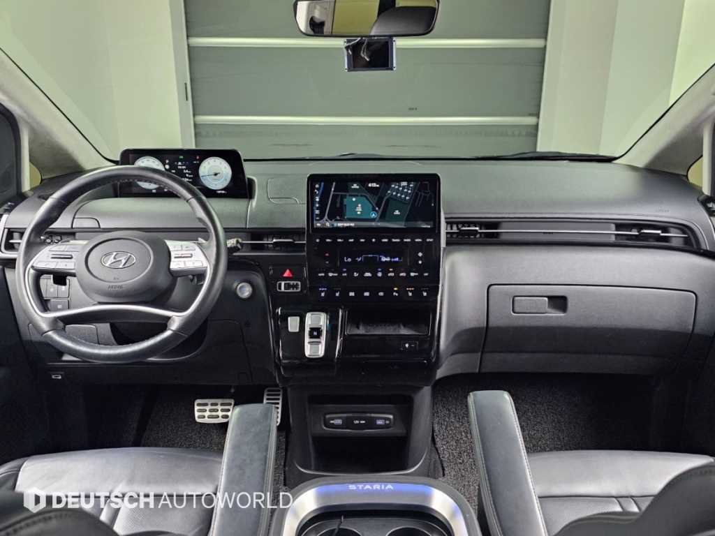 2022 Hyundai Staria Ref 422969 Diesel Blanco - Miniatura 7