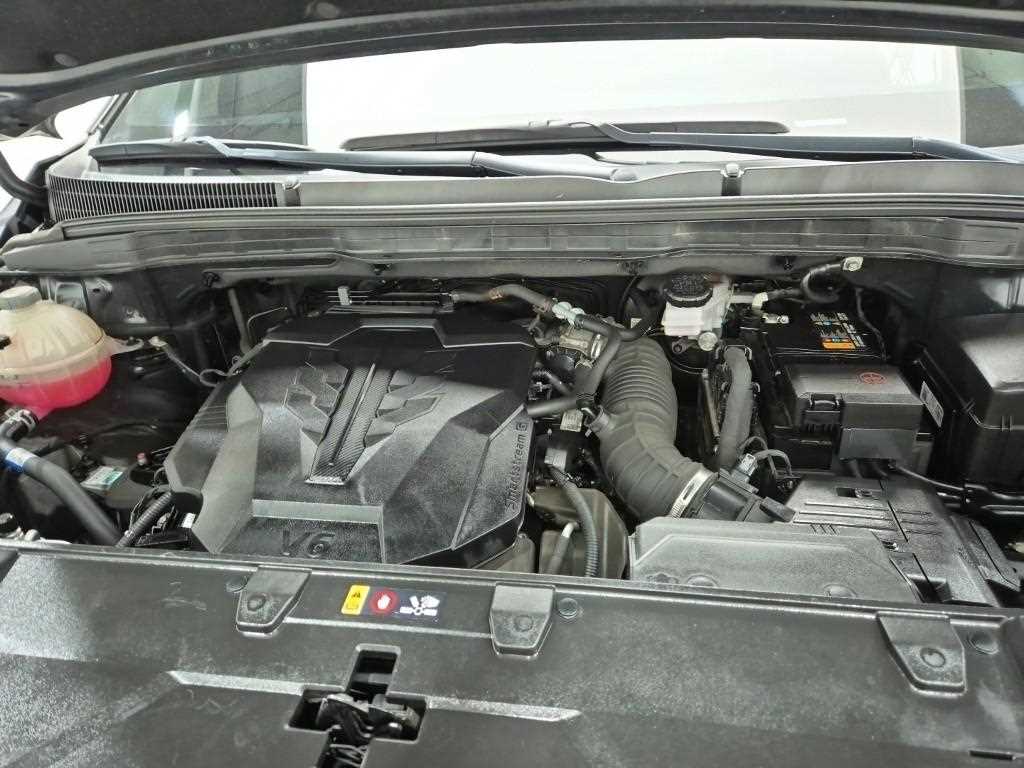 2023 Kia Carnival 4th Negro - Miniatura 5