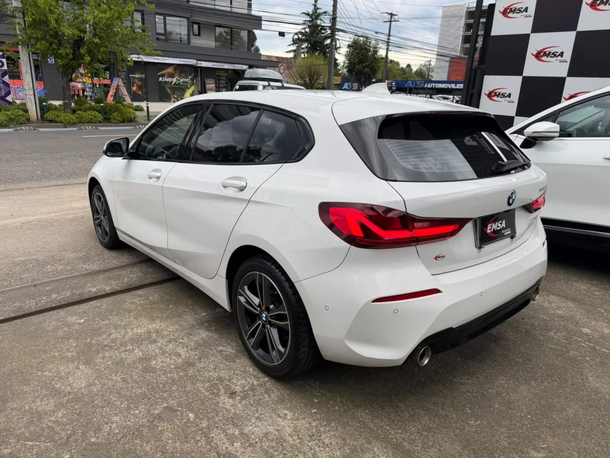 2022 BMW 118d Sport Hatchback Blanco - Miniatura 7