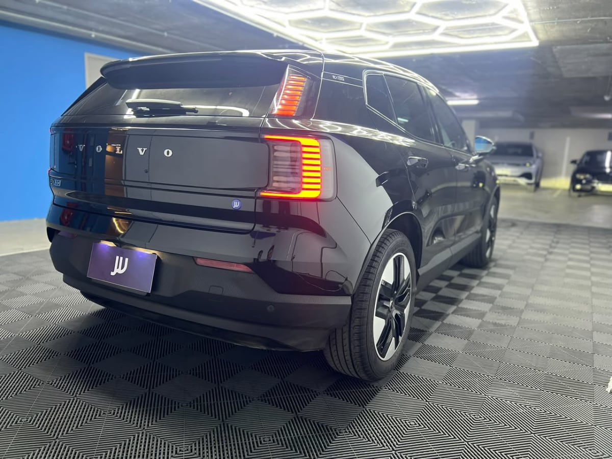 2025 Volvo Ex30 E40 - Miniatura 4