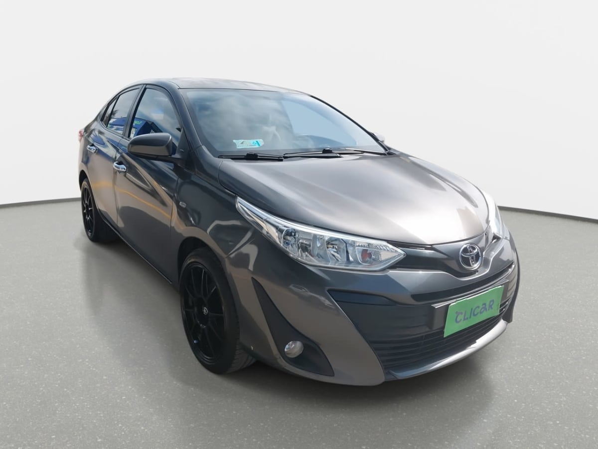 2019 TOYOTA YARIS 1.5 Gris - Imagen 1