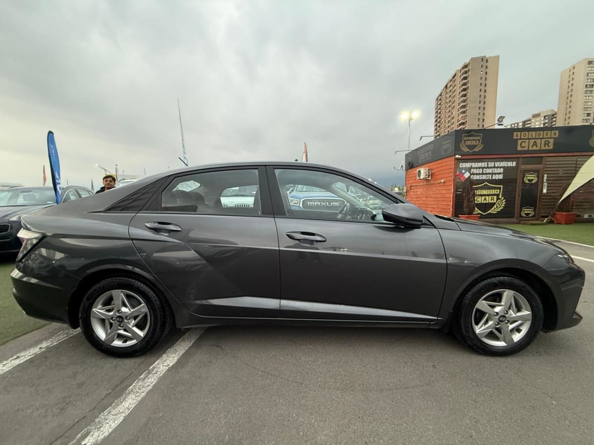2024 Hyundai Accent Bn7i MPI Gris - Miniatura 6