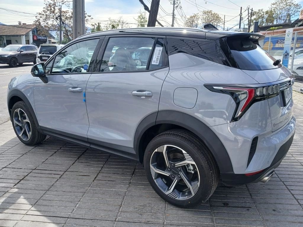2027 Lynk & Co 06 1.5T - Miniatura 8