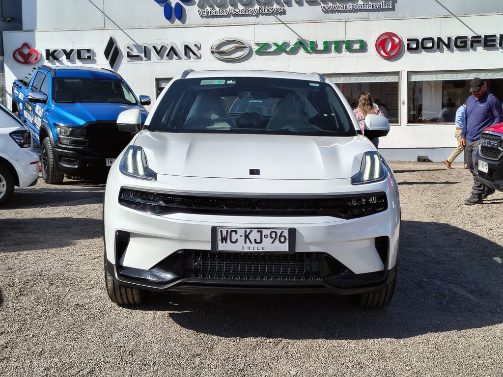 2027 Lynk & Co 06 LYNK&CO 1.5 - Miniatura 2