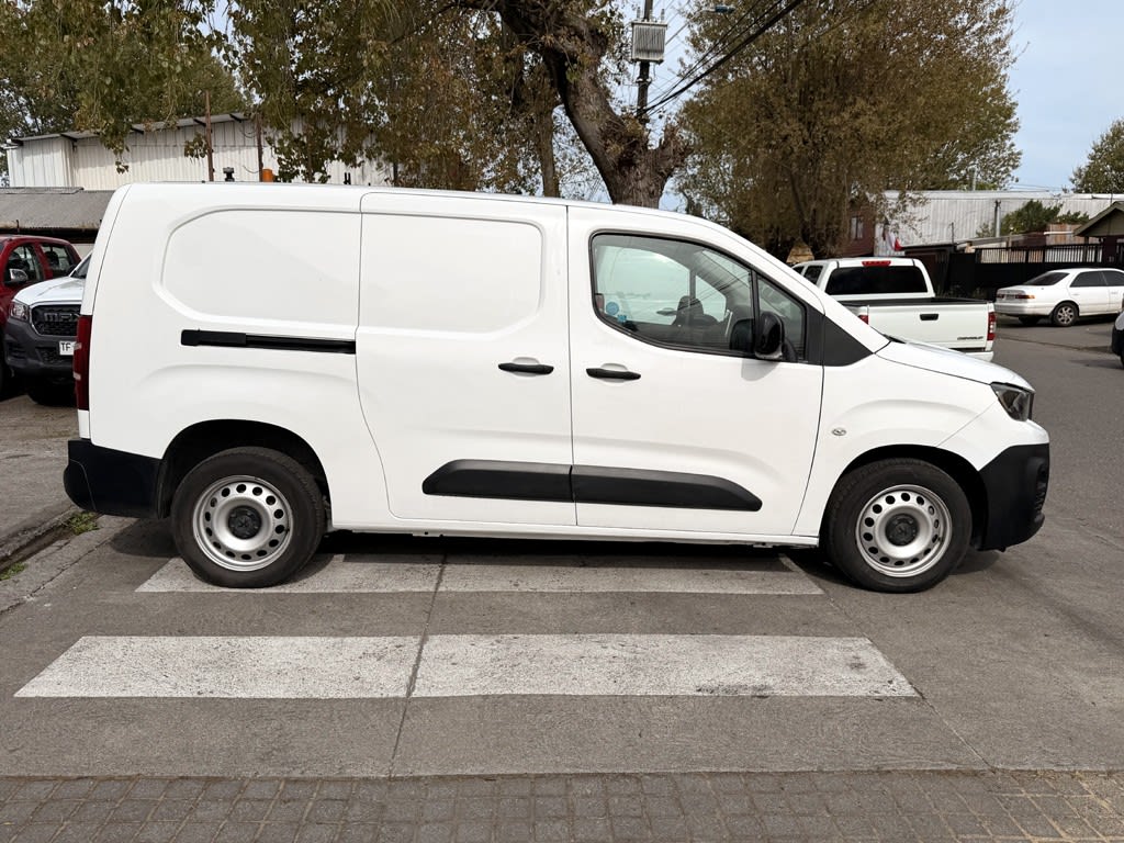 2022 Peugeot Partner 1.6 - Miniatura 4